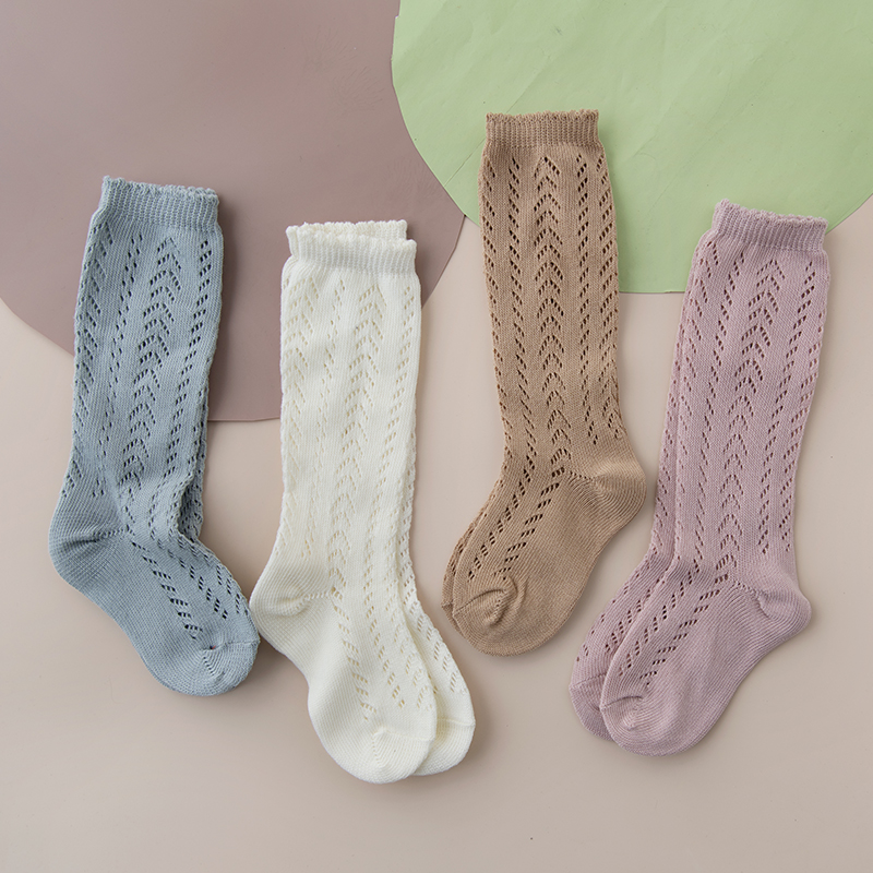 جوارب قطنية عالية للركبة للأطف - مراجعة Baby Sock Oximeter وسعره
