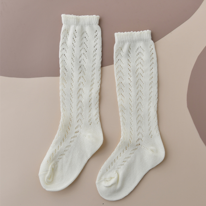 جوارب قطنية عالية للركبة للأطف - مراجعة Baby Sock Oximeter وسعره